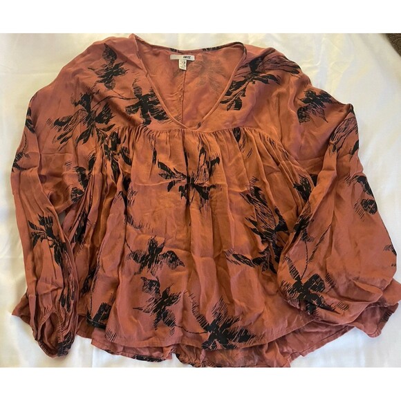 Amuse Society flowing blouse Small womens dark mauve black flowers shirt ls - Picture 1 of 12